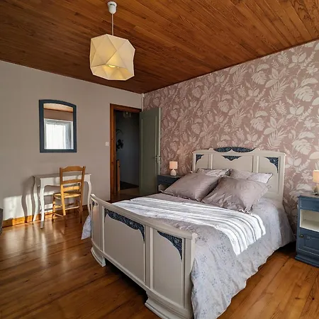 De Charme Pour 6 Personnes Avec Terrasse Et Wifi * Raucoules